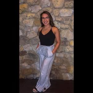 Meet your Posher, Alyssa